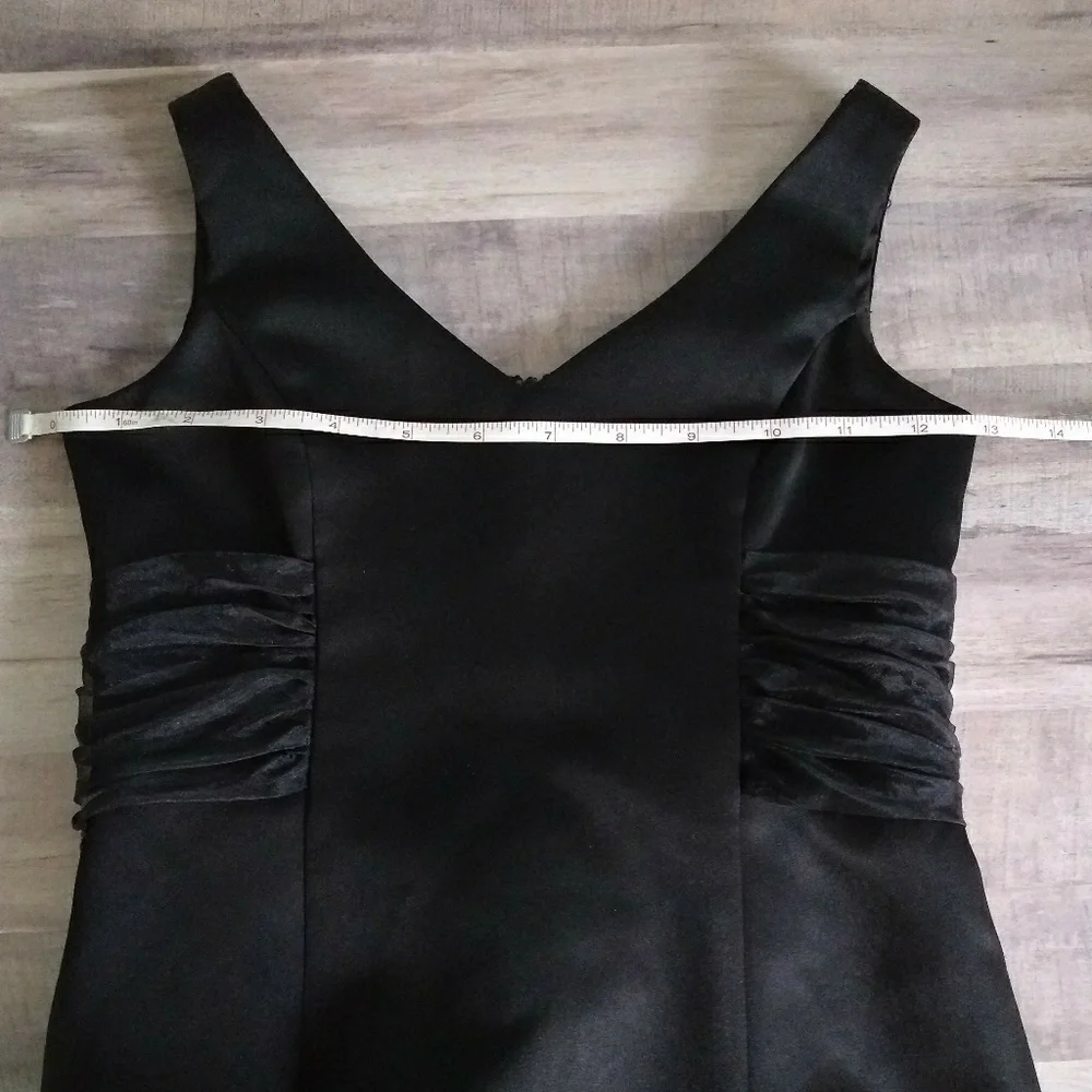David's Bridal Girls Size 6 Black Dress with Bow - Picture 2 of 6